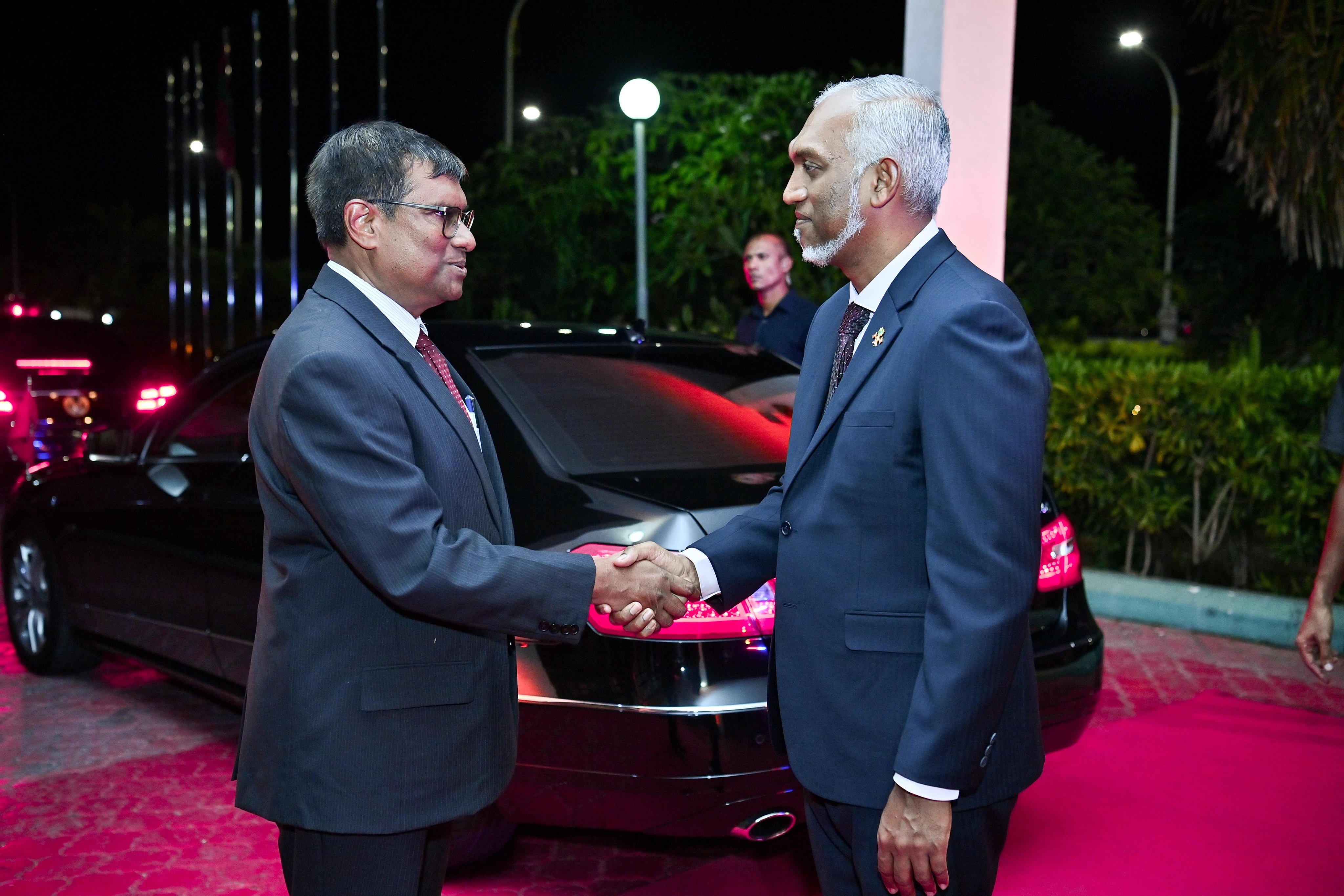 މާލޭގައި ޖިނާއީ ޝަރީއަތްތައް ވަނީ ހުއްޓިފައި؛ އަވަސް ހައްލެއް ހޯދަންޖެހޭ: އުއްތަމަ ފަނޑިޔާރު