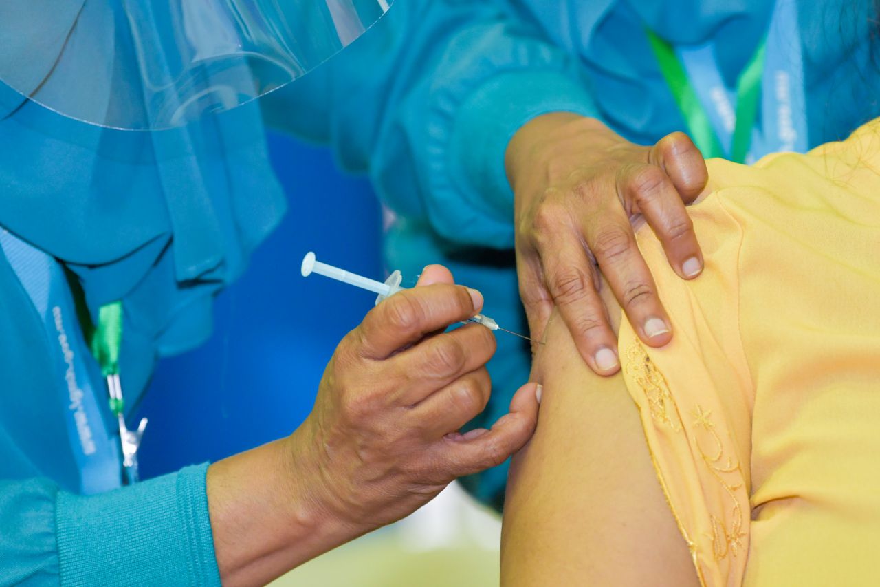 ރާއްޖޭގެ އާބާދީގެ 75 އިންސައްތަ މީހުންނަށް ތިންމަސް ތެރޭގައި ވެކްސިން ދެވޭނެ