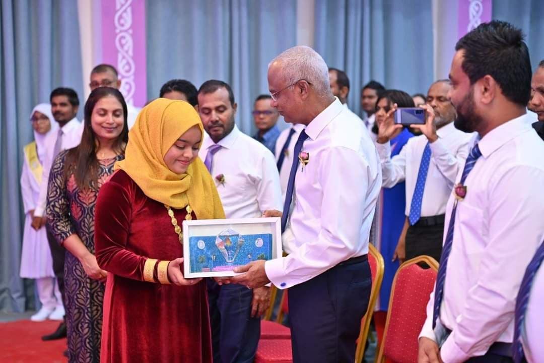 މޭނާ ސްކޫލް އެއްކެމްޕަހަކަށް ހެދުމަށް އައު ކެމްޕަހެއް އަޅައިދޭނަން: ރައީސް