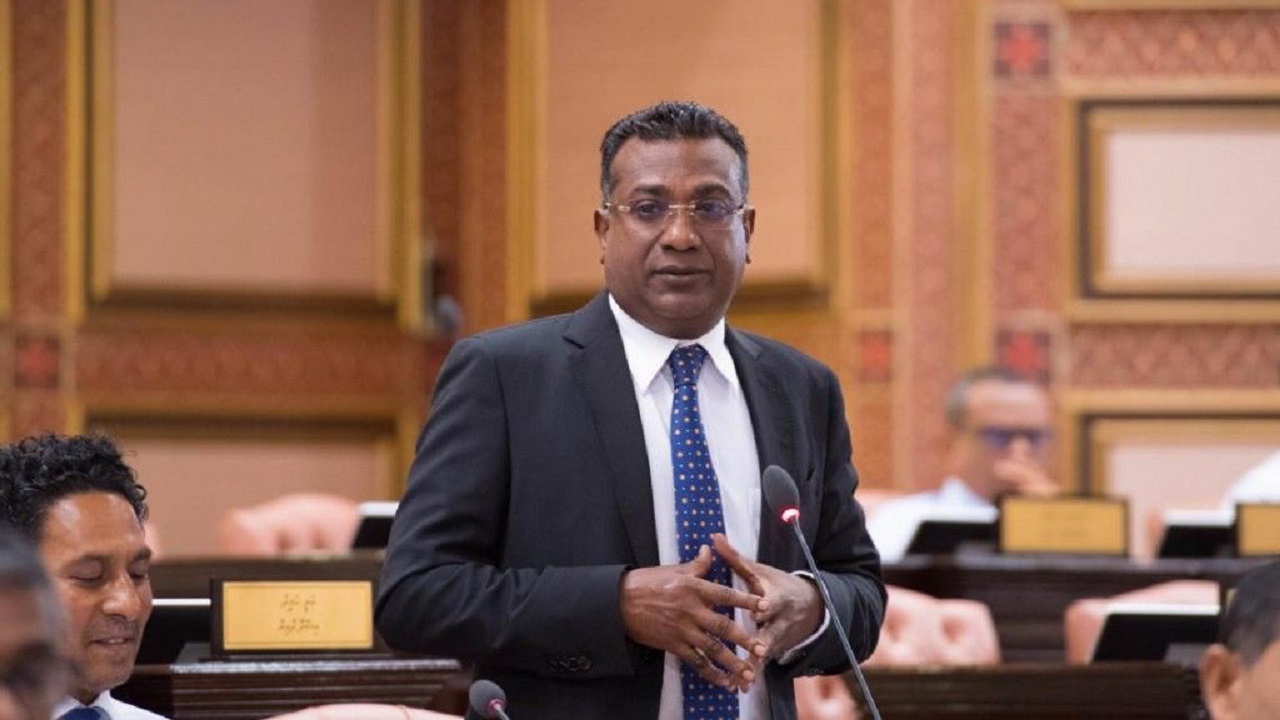 ޢުމަރު ނަސީރަށް ރާއްޖޭގެ ސިޔާސީ މަޝްރަޙް ރިފޯމެއް ނުކުރެވޭނެ - ޗެއަރމަން ޖާބިރު