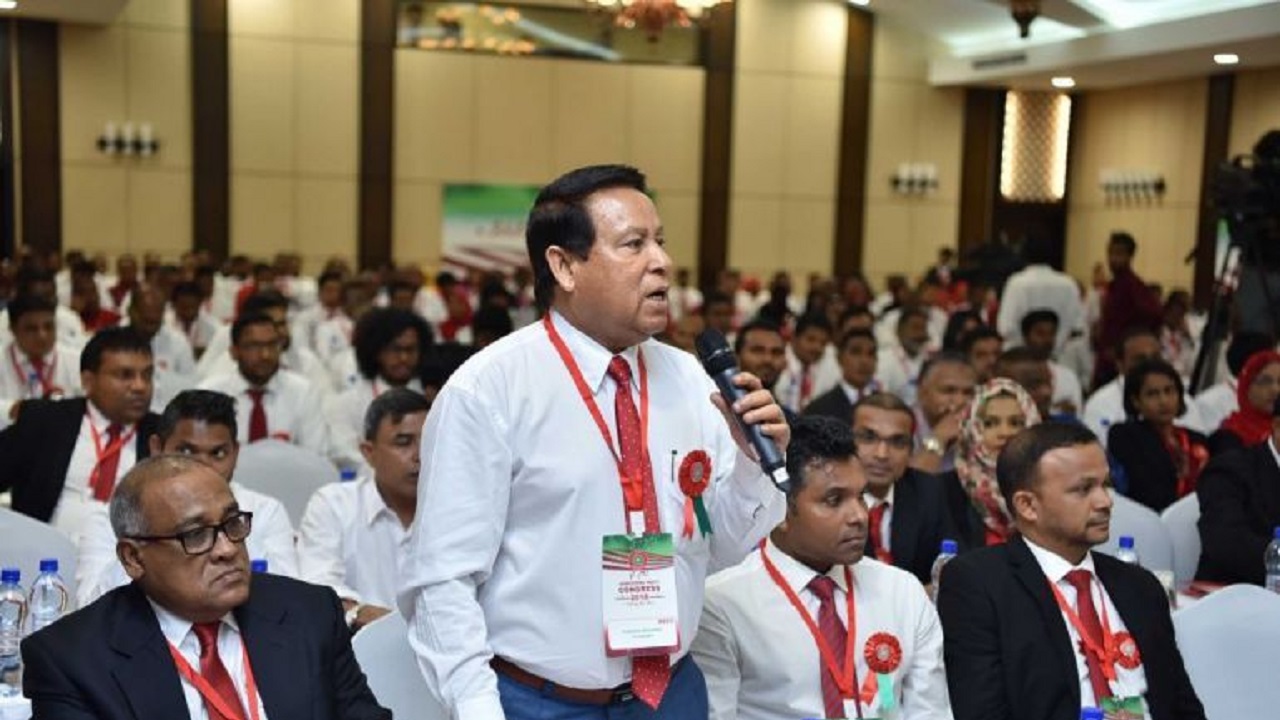 ޙުސައިން މުޙައްމަދަކީ މާއްދިއްޔަތަށް ނުހެއްލޭ ބޭފުޅެއް - ރައީސް ނަޝީދު