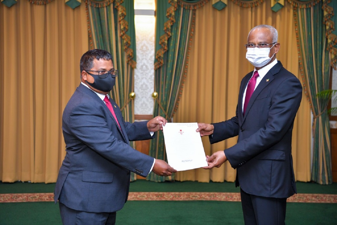 ޑރ. ހުސައިނަށް ރުހުންދޭން ކޮމިޓީން ފާސްކޮށްފި