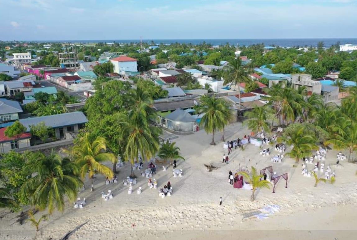 ގާބުރިން އަންހެނެއްގެ ބޮލުގައި ޖެހި މީހާގެ ބަންދަށް ހަތް ދުވަސް