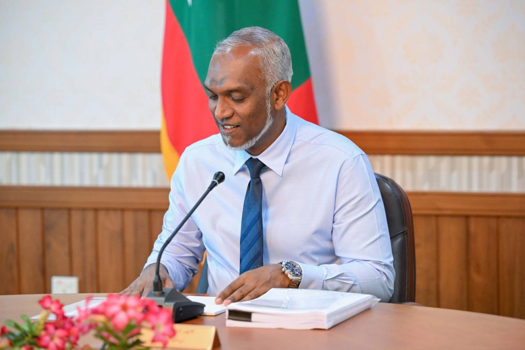 ސަރުކާރު އޮތީ މީޑިއާގެ މިނިވަންކަން ދެމެހެއްޓުމުގެ އަޒުމުގައި: ރައީސް