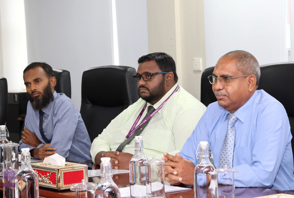 އިލެކްޝަންސް ކޮމިޝަންގެ މެމްބަރުން-