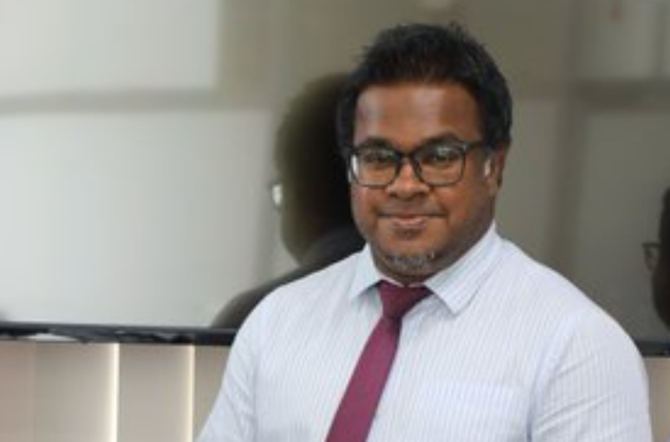 އަޖުވަދު ޕާމަނަންޓް ސެކެޓްރީގެ މަގާމަށް އަލުން ހަމަޖައްސައިފި