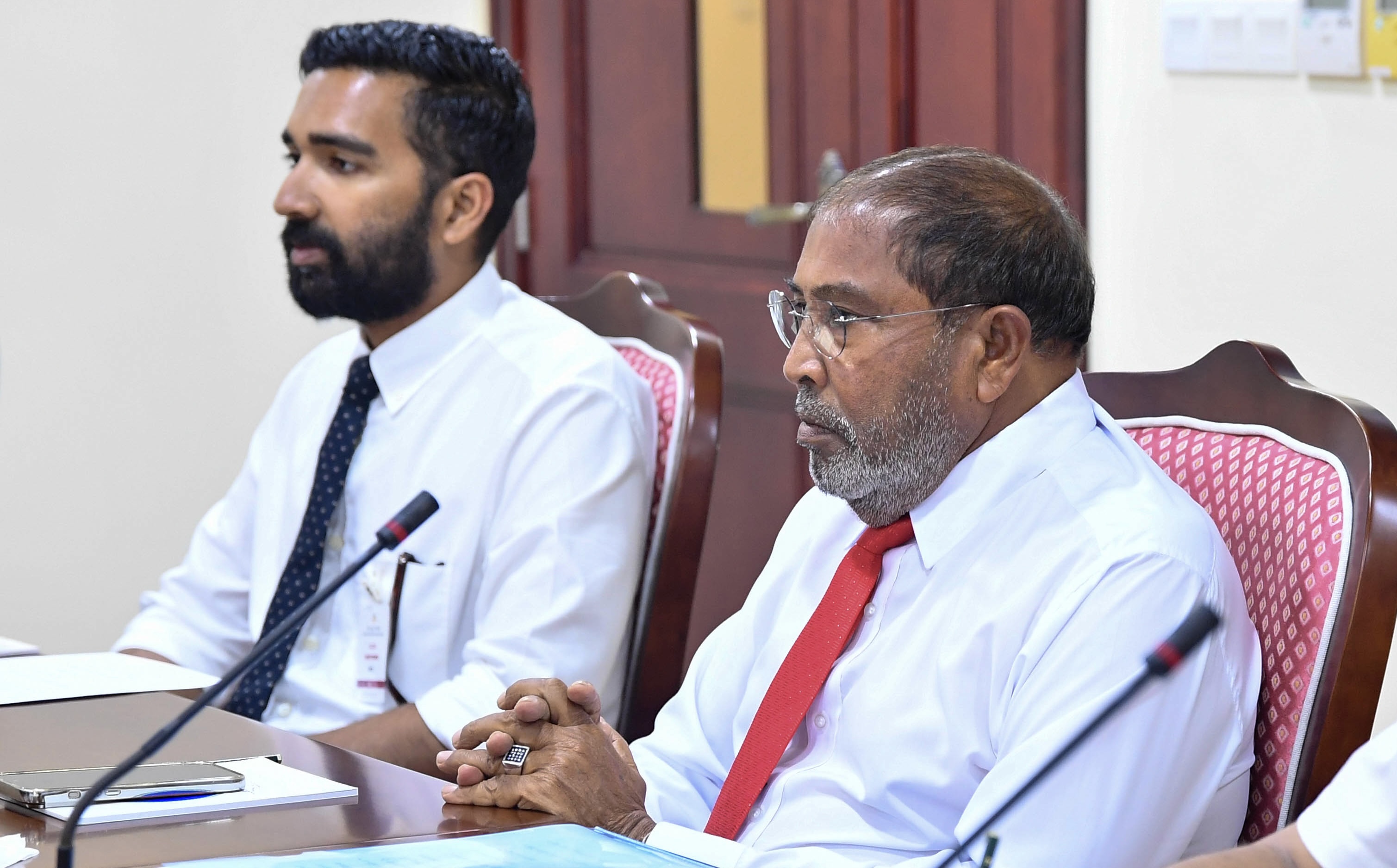 ޖަދަލު ކުރާކަށް ނެތިން؛ ކާޑެއްދޫ އެއަރޕޯޓް ސަރުކާރަށް ދޫކޮށްލަން ތައްޔާރު: ޤާސިމް