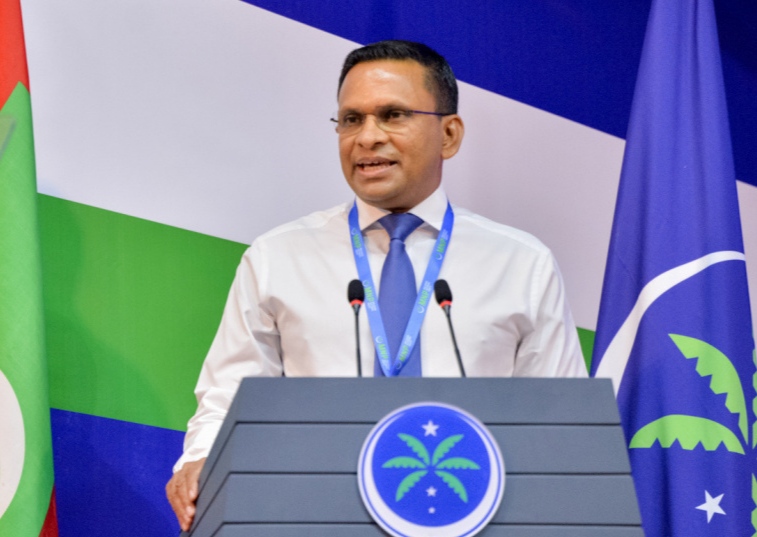 ނާޒިމް ވިދާޅުވަނީ ރާއްޖޭގެ އިޚްތިޞާޞްގެ މައްސަލަ ސިޓީއަކުން ނުނިންމޭނެ ކަމަށް
