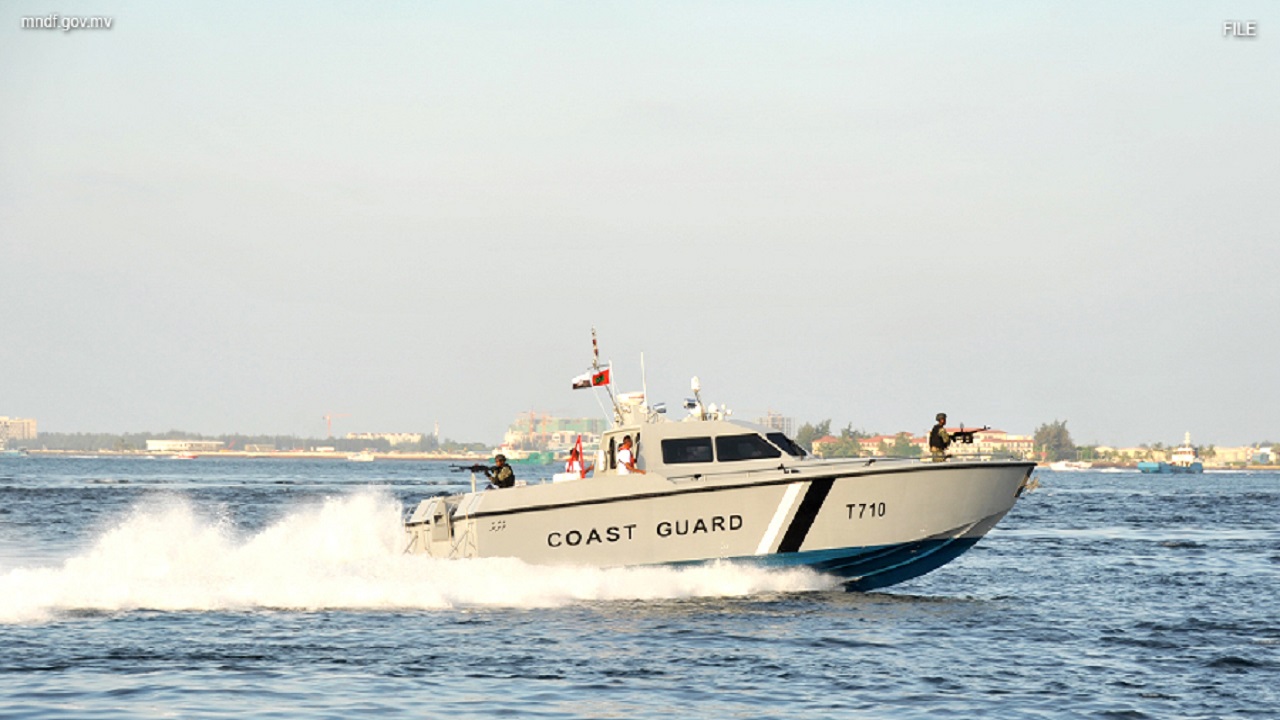 ދޯންޏެއްގެ ތެރެއަށް ޒުވާނަކު ވެއްޓިގެން އެމްއެންޑީއެފުން އެހީތެރިކަން ފޯރުކޮށްދެނީ