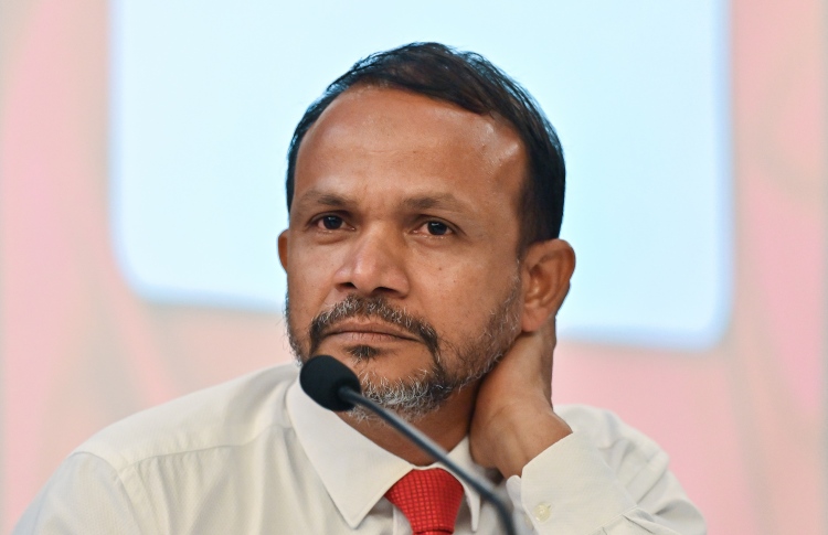 ސަރުކާރު ޒިންމާދާރުކުރެވޭނީ މަޖިލިސް އިންތިޚާބު މިޑްޓާމް އިލެކްޝަނަކަށް ހަދައިގެން: އަލީ ހުސެއިން