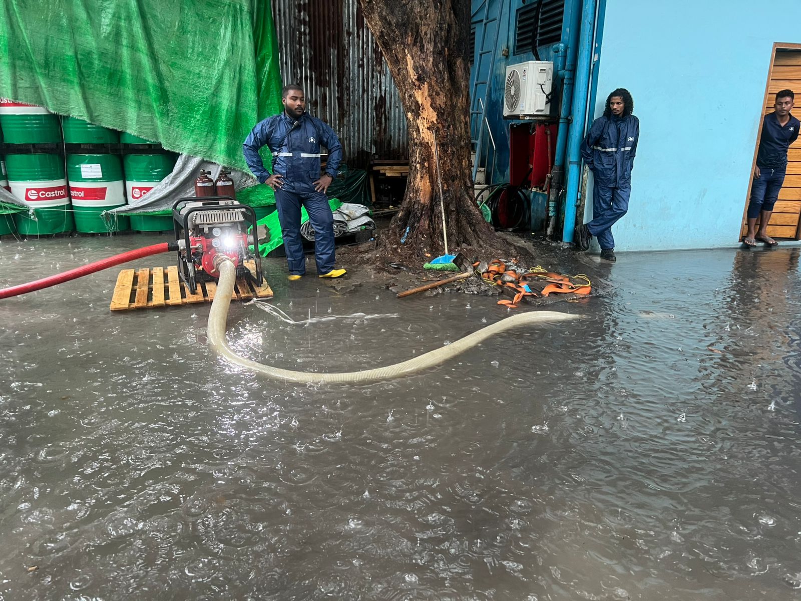 ހުރިހާ ކައުންސިިލްތަކަށް ފެން ހިއްކާނެ ޕަމްޕް ފޯރުކޮށްދެނީ