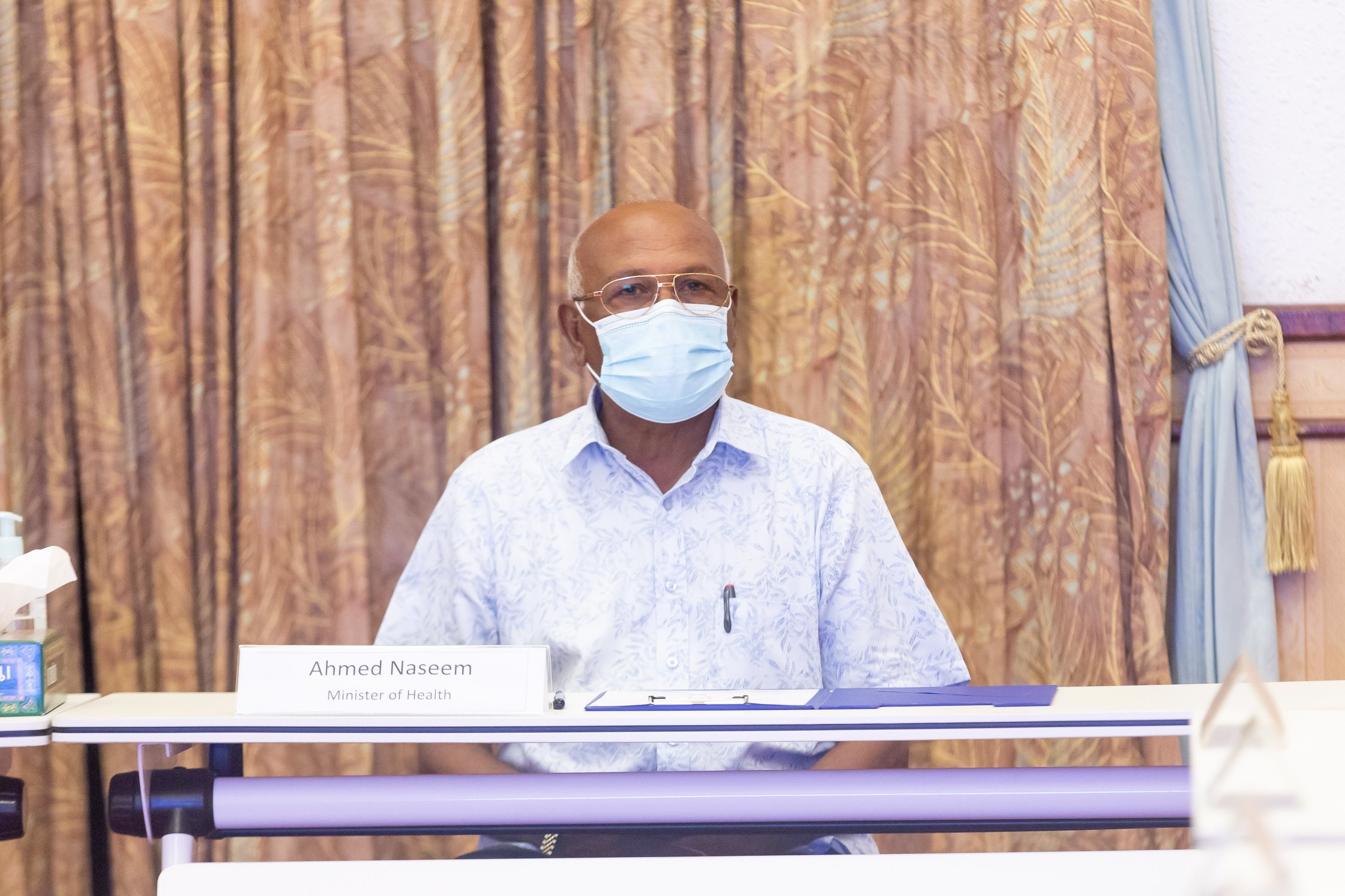 ކޮވިޑު-19: ހާލަތާ ގުޅިގެން މިނިސްޓަރު ނަސީމާ ސުވާލުކުރަން ހުށައަޅައިފި