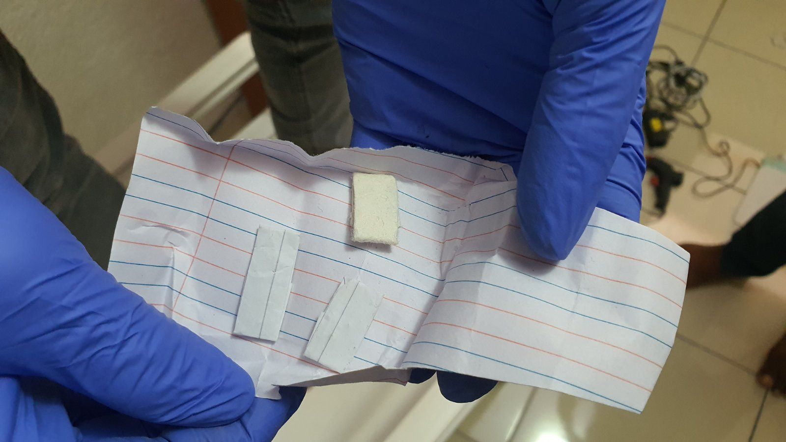 ހަށިގަނޑުގައި މަސްތުވާތަކެތި ފޮރުވައިގެން އުޅުނު މީހަކު ހާލުދެރަވެ އައިސީޔޫގައި