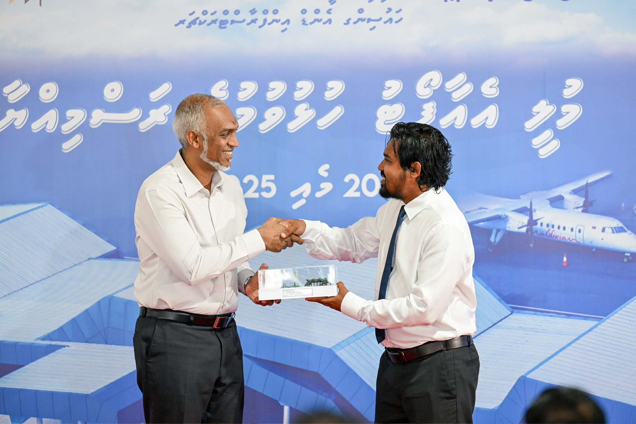 ދެން ފެންނާނީ ފަށާފައިހުރި މަސައްކަތްތައް ނިންމައި ރައްޔިތުންނާ ޙަވާލުކުރާ މަންޒަރު: ރައީސް