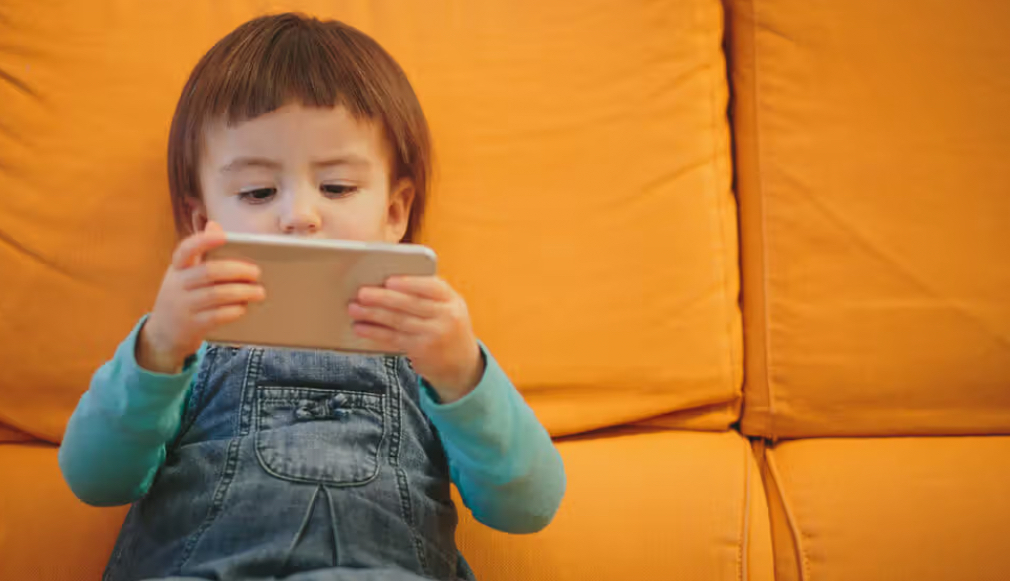 ދަރިން ސްކްރީނާ ދުރުކުރެވޭނީ ކިހިނެއް؟