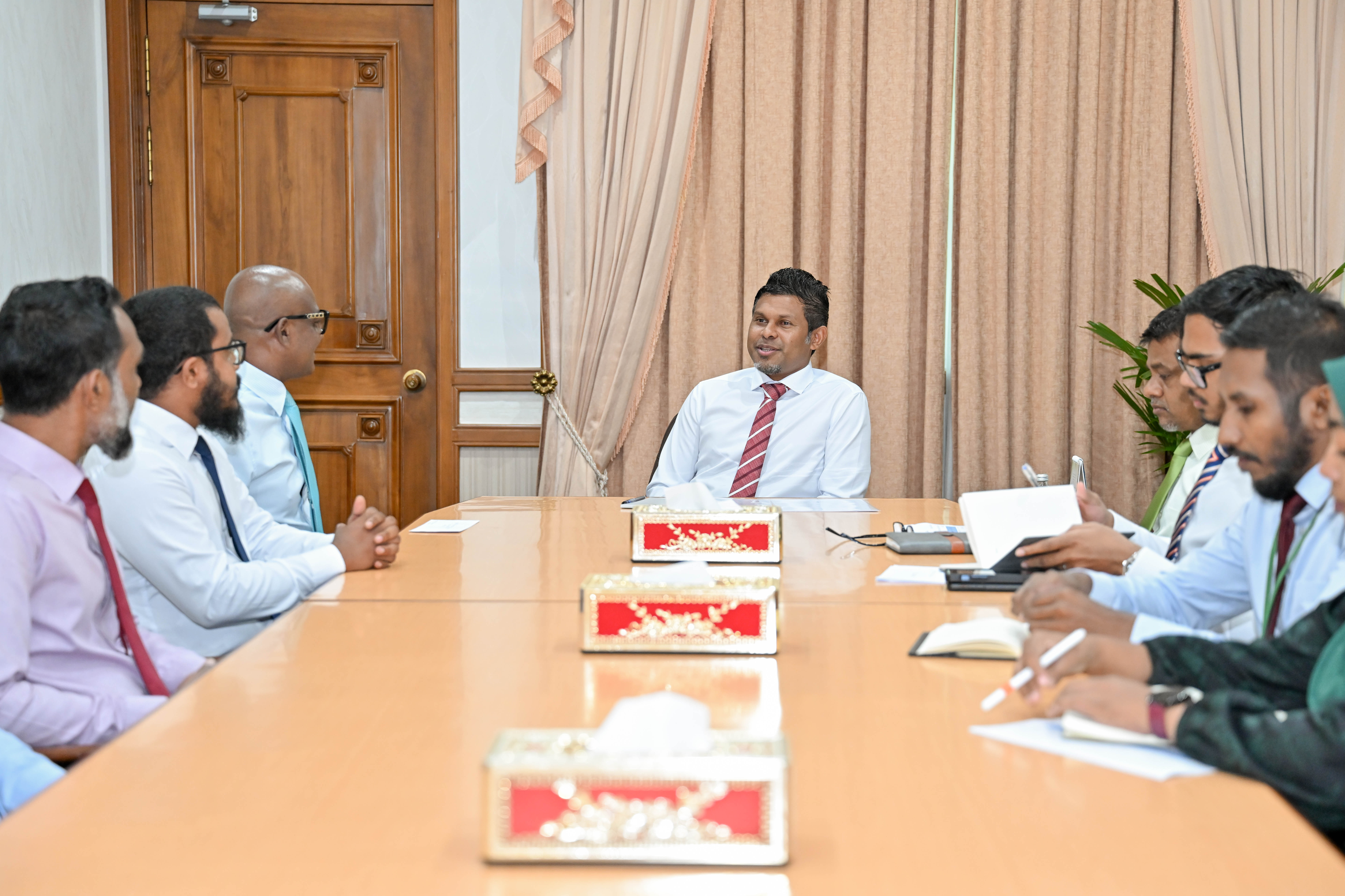 ނަޑެއްލާ ބަނދަރުގެ މަސައްކަތް އަވަސްކުރުމަށް ކުރެވެންހުރި ހުރިހާ މަސައްކަތެއް ކޮށްދެއްވާނަން: ނައިބު ރައީސް