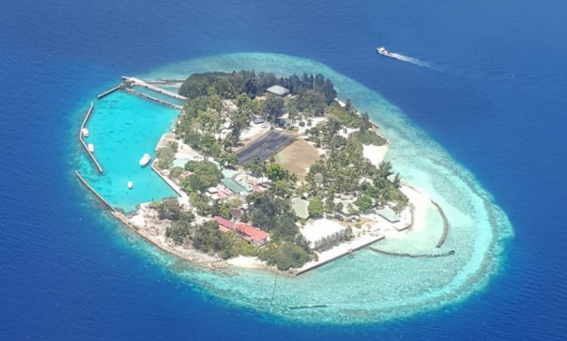 އާރަށަށް އާންމުކޮށް ވަޑައިގަންނަވަނީ ފުޓްބޯޅަ ކުޅެން؛ ހަރަދުވީ 8 ލައްކަ: ރައީސް