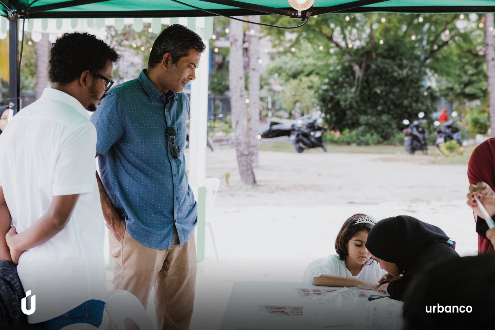 ފަލަސްތީނަށް އެހީވުމަށް އާބަންކޯއިން މިއަދުވެސް ތަފާތު ހަރަކާތްތައް