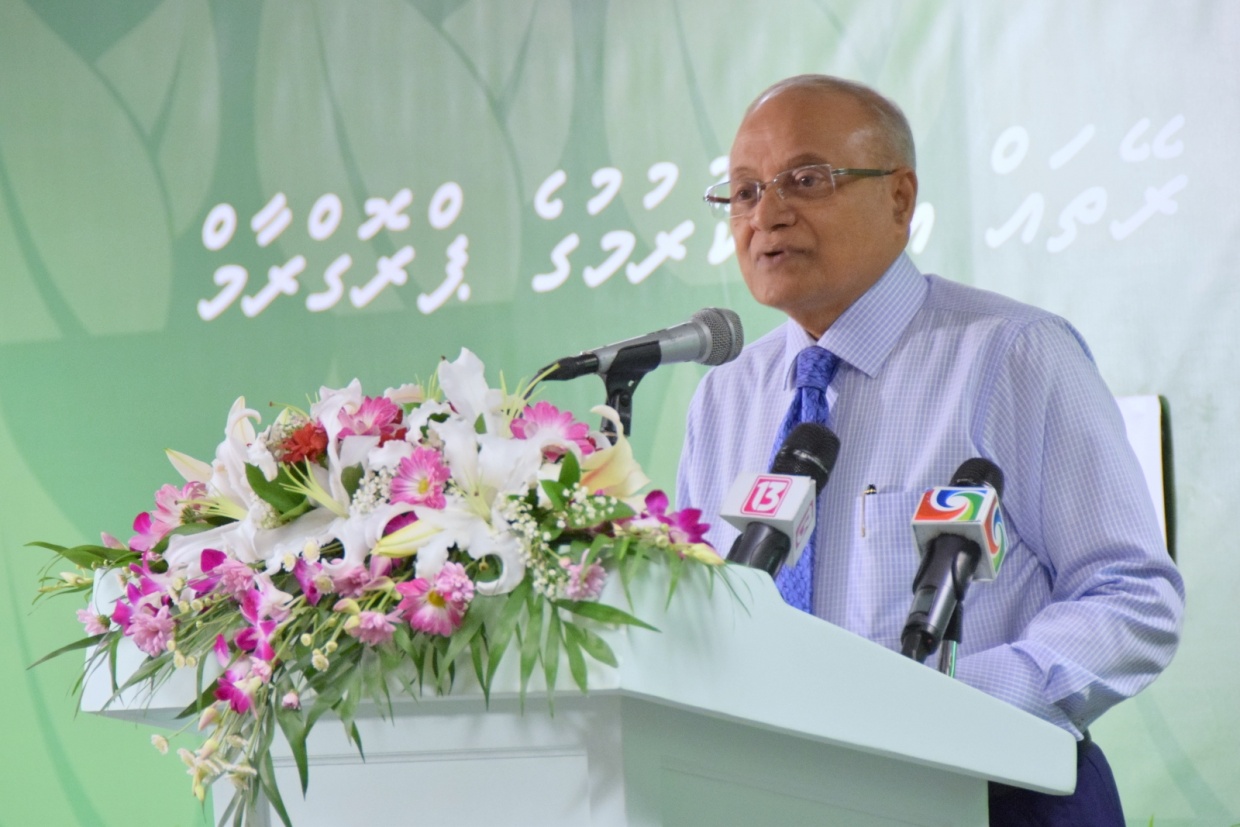 ރައީސް މައުމޫން ވެސް އިހްޔާ ޖަލްސާތައް ބާއްވަނީ