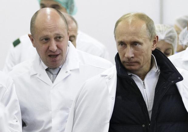 Yevgeny Prigozhin, left, with Russian President Vladimir Putin.