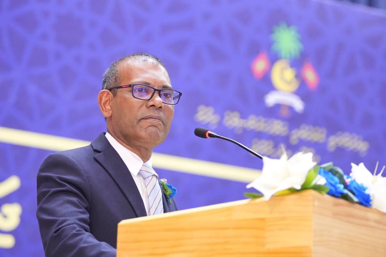 ރާއްޖެ ފެޑަރަލް ދައުލަތަކަށް ބަދަލުކުރުމަށް ރައީސް ނަޝީދު ގޮވާލަށްވައިފި