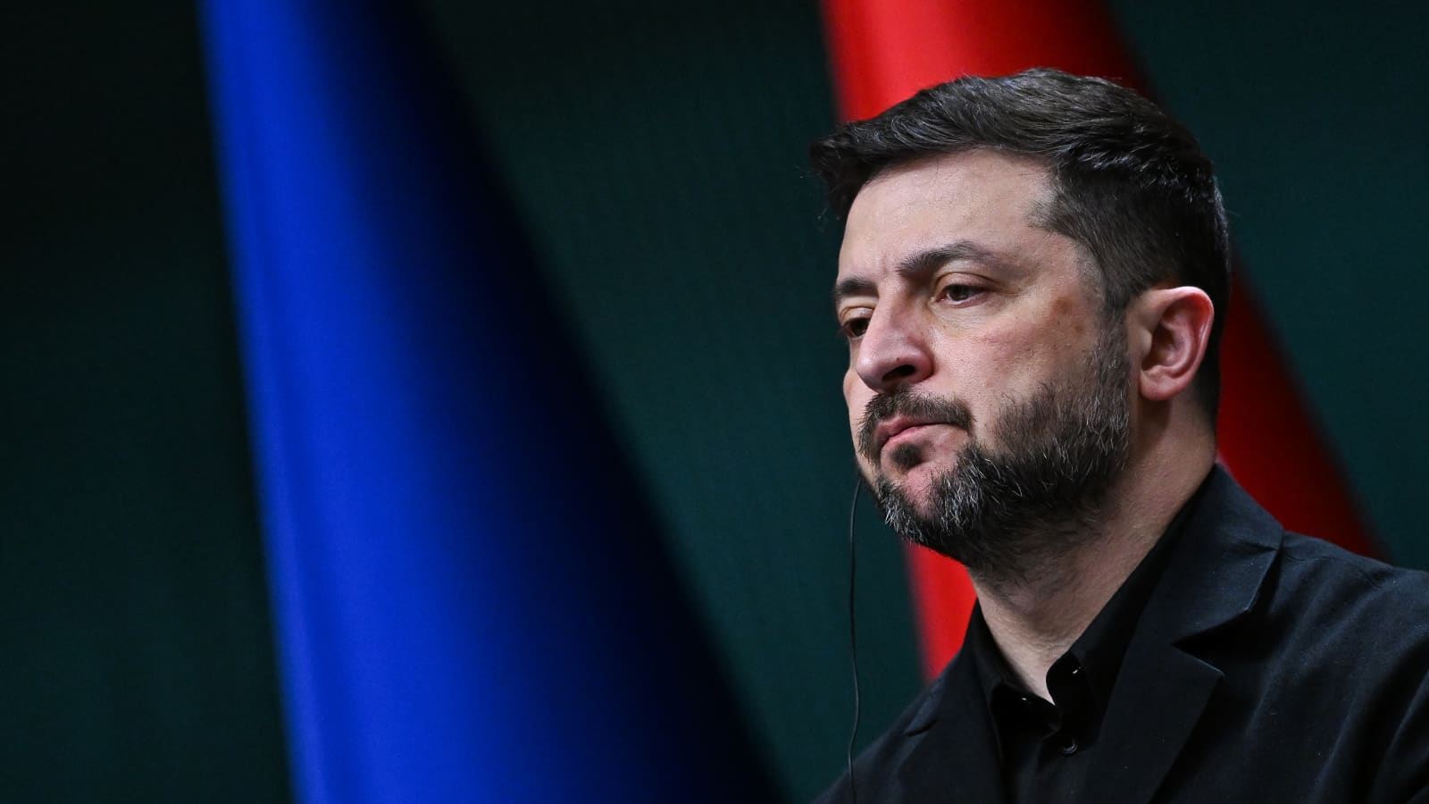 Zelensky signals readiness to drop NATO bid in talks with US envoys