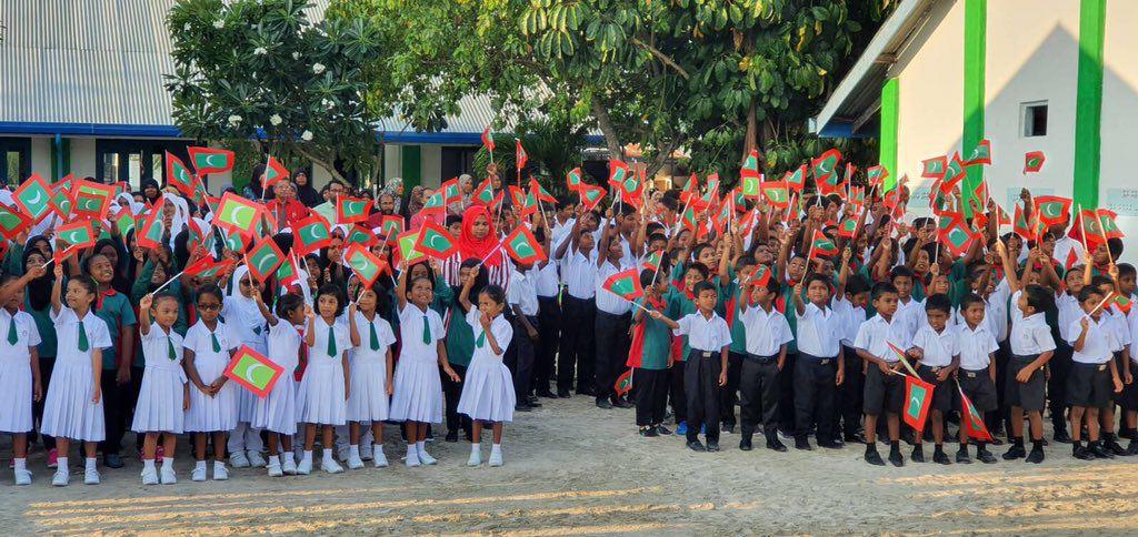 ކޯވިޑް-19: ސިއްހީ ކުއްލި ނުރައްކަލުގެ ހާލަތާއެކު މާދަމާ ސުކޫލުތައް ހުޅުވަނީ