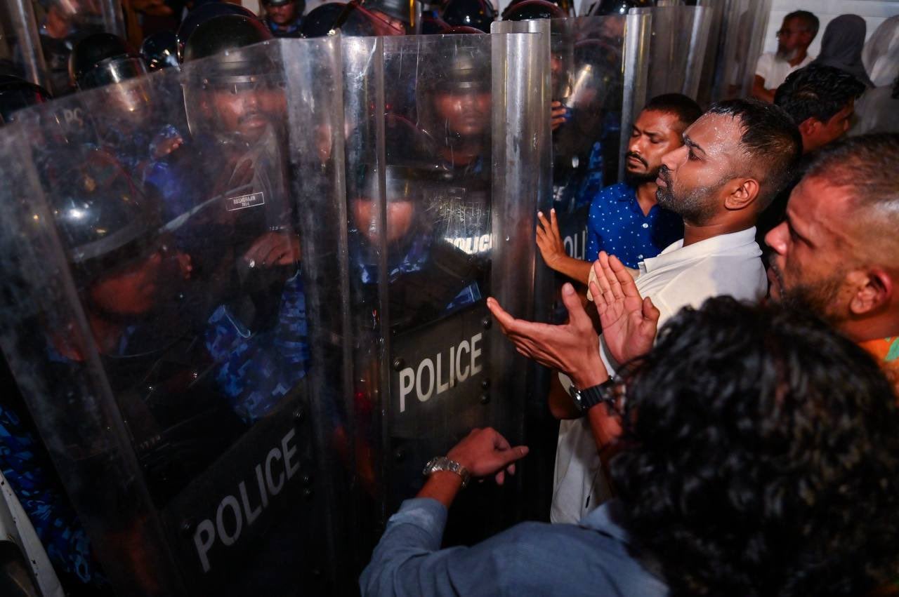 ފުލުހުން އެލްއާރުއޭޑީ ބޭނުންކުރުމުން ހުށަހެޅި މައްސަލަ މަޖިލީހުން ބަލައިނުގަތް