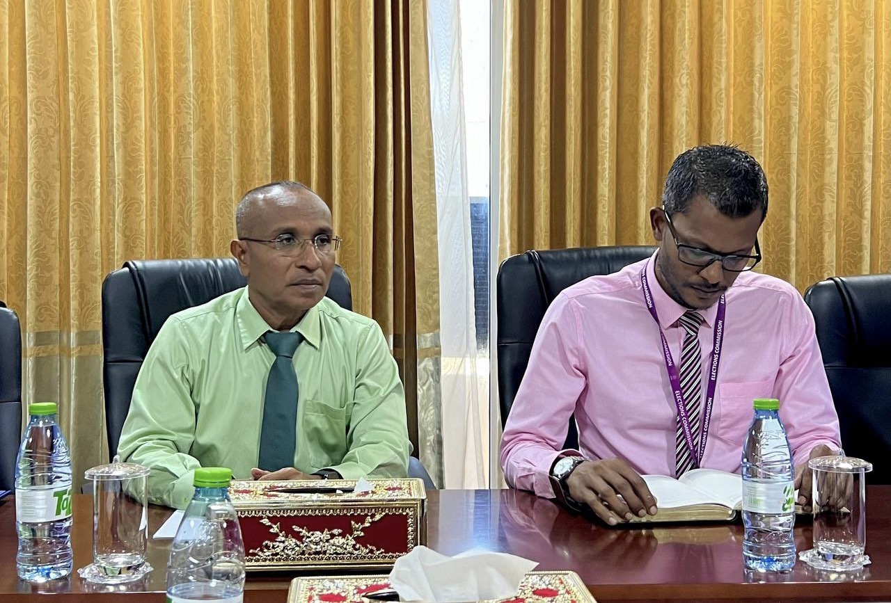 ސިޔާސީ ޕާޓީތަކުގެ ދަފްތަރު ޢާއްމުކޮށް، ޝަކުވާ ހުށަހަޅަން ހުޅުވާލައިފި