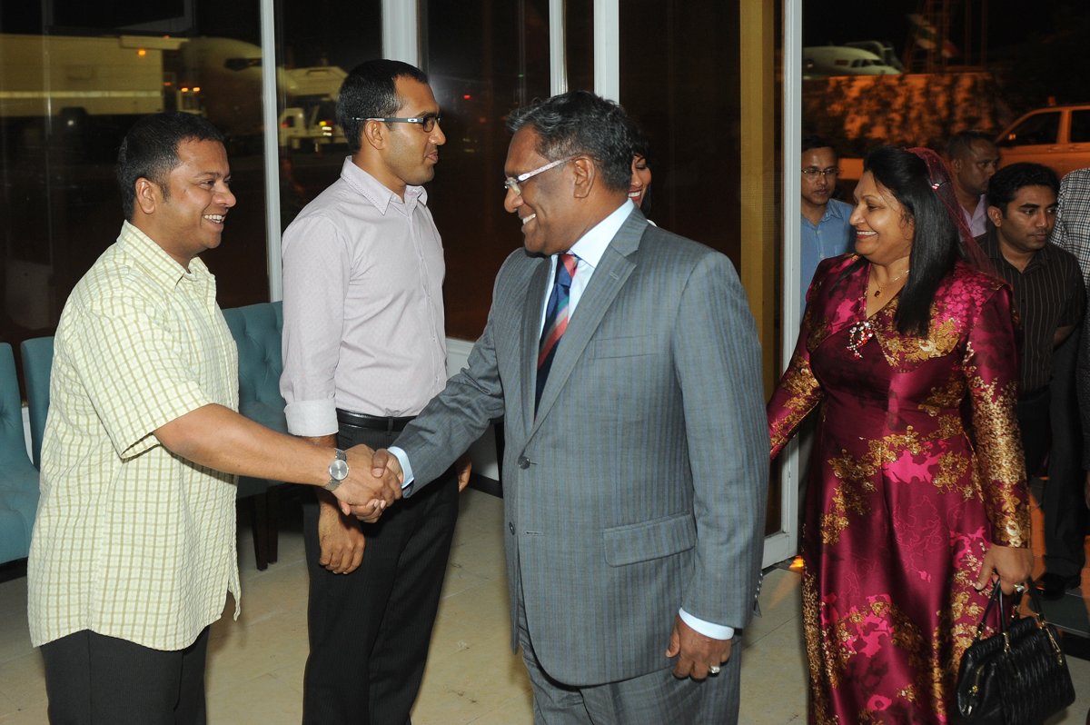 ރައީސް ވަހީދާއި އެމަނިކުފާނުގެ އަނބިކަބަލުން އިލްހާމް ހުސައިން