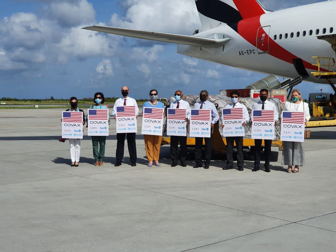 އެމެރިކާ ސަރުކާރުން ދިވެހިރާއްޖެއަށް 128،700 ޑޯޒް ފައިޒާ ވެކްސިން ހަދިޔާކޮށްފި