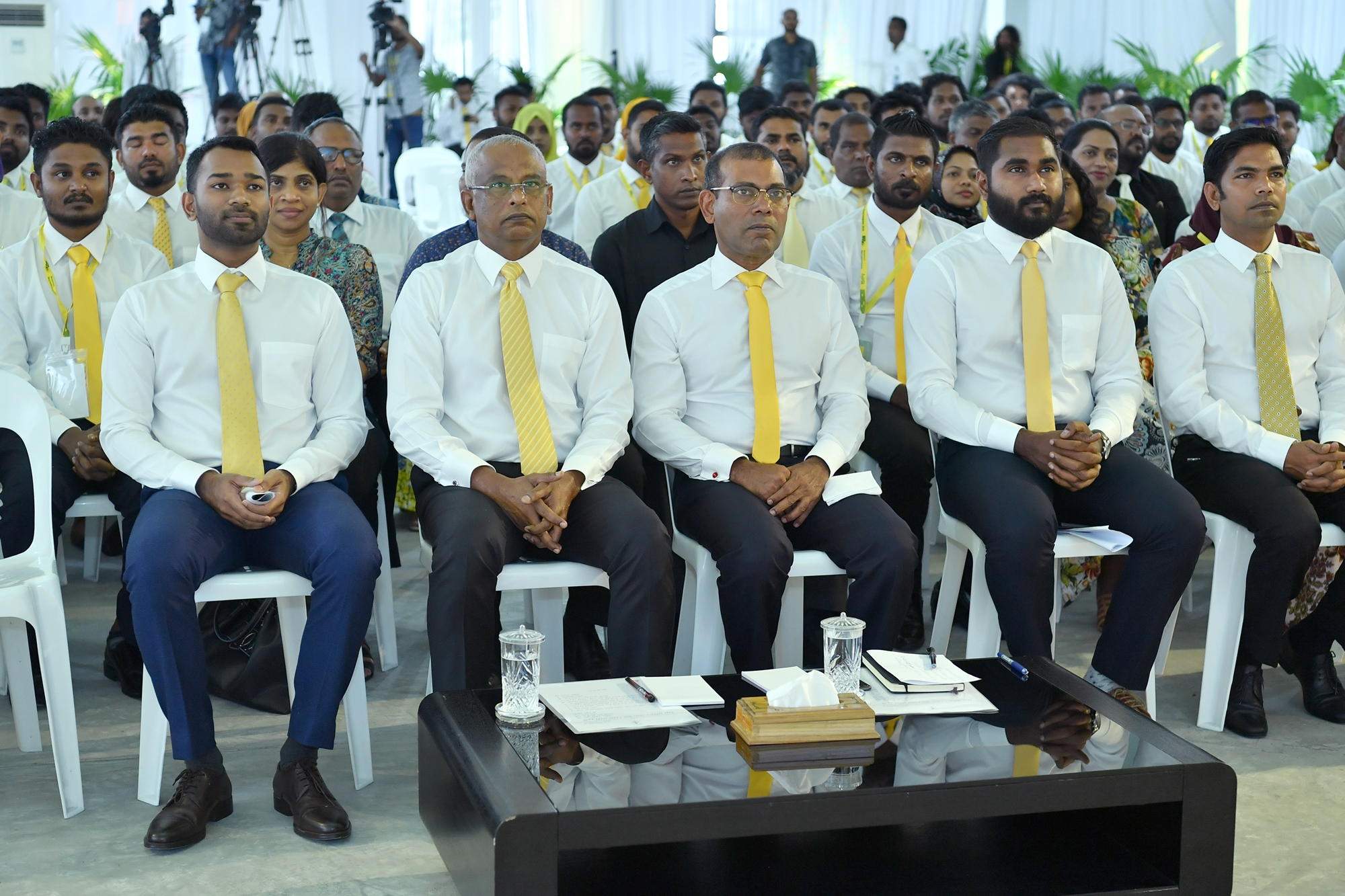ދައުލަތުގެ ވެރިންގެ މުސާރަތައް މި އަހަރުގެ ނިޔަލަށް "ކޮށާލަން" ޖެހޭ: ޒަރިޔަންދު