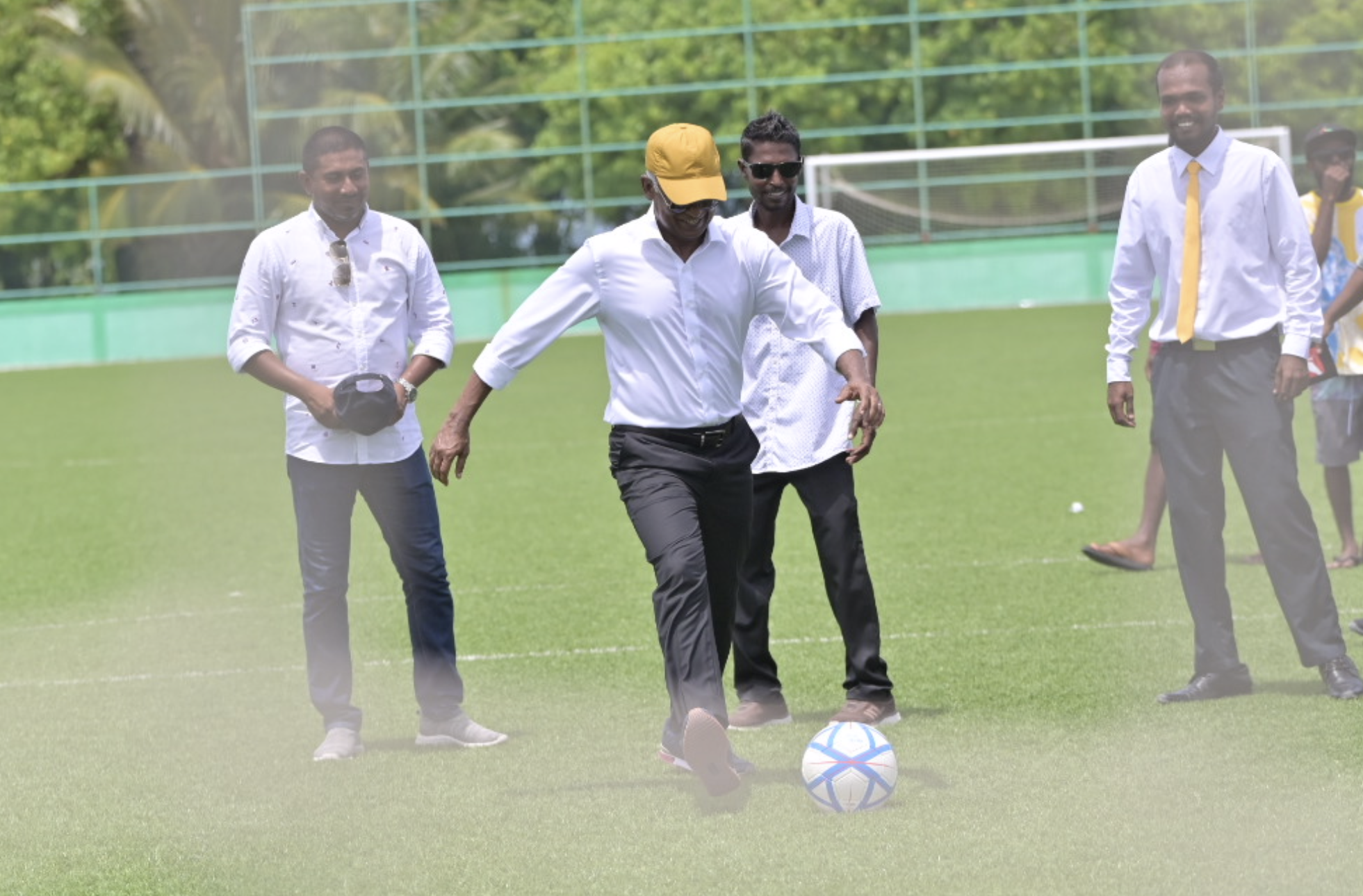 ބ. އަތޮޅުގެ އެންމެ އަގުބޮޑު ފުޓްސަލް މުބާރާތް ޝަރަފުވެރި ކޮށްދެއްވާނީ ރައީސް ޞާލިޙް