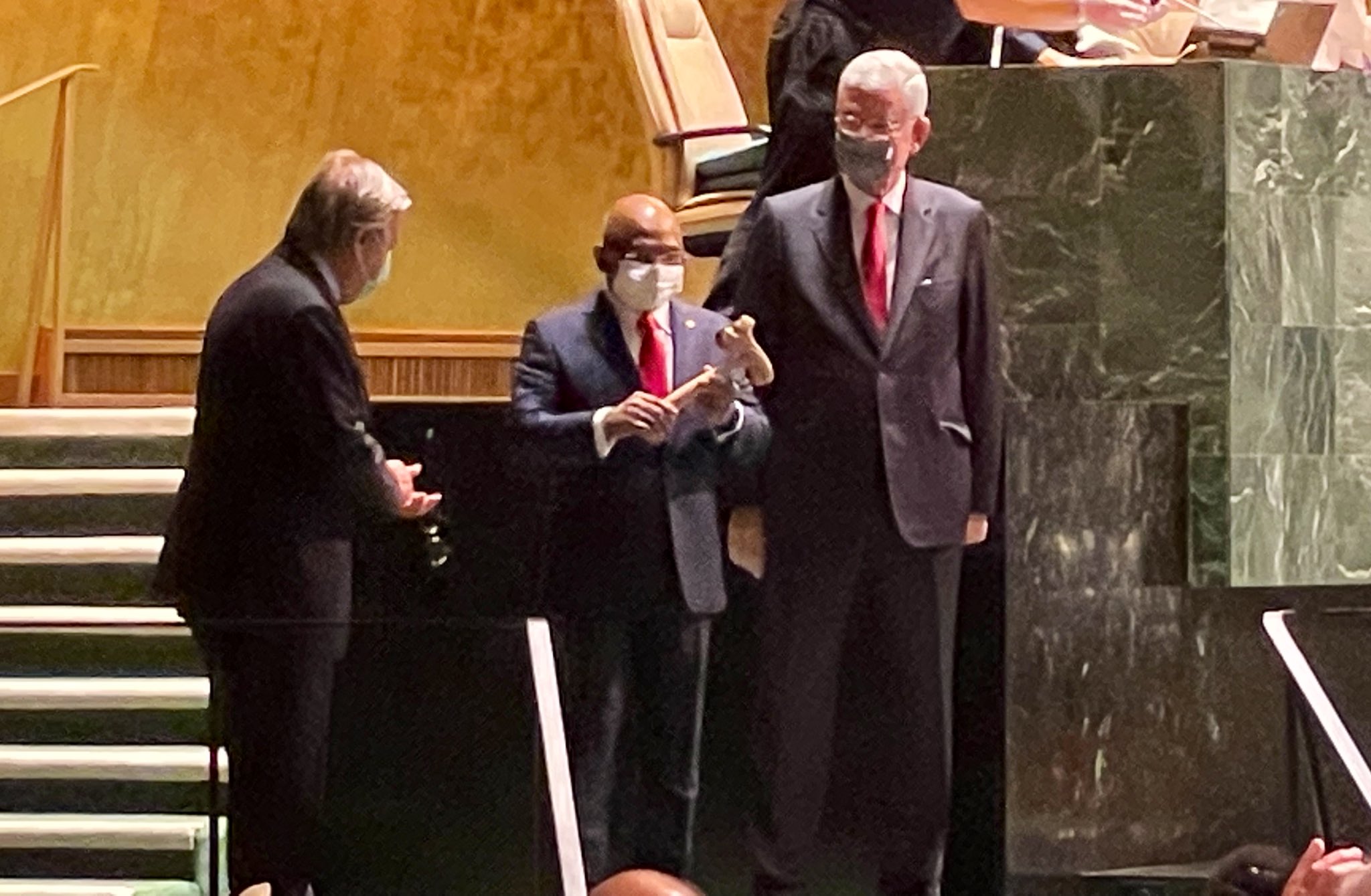 ރައީސްގެ މަރުހަބާއާއި ޝާހިދުގެ ޝުކުރު: މިއީ ރައީސްގެ ޚާރިޖީ ސިޔާސަތު ދުނިޔެ ބަލައިގަތްކަމުގެ ހެއްކެއް