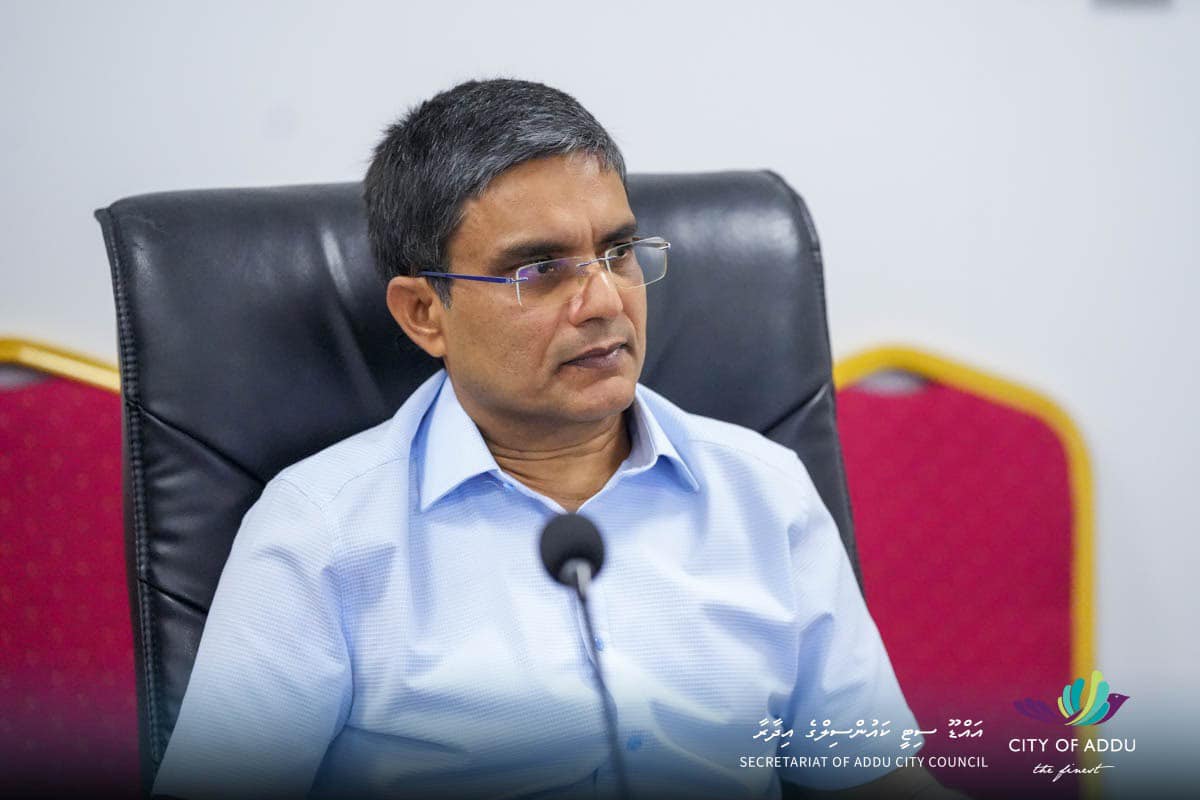 ޑރ. ޙަސަންގެ އާދޭސް: އައްޑޫ ރައްޔިތުން ބައިބައިވުމަށް ފުރުސަތު ނުދެއްވާ!