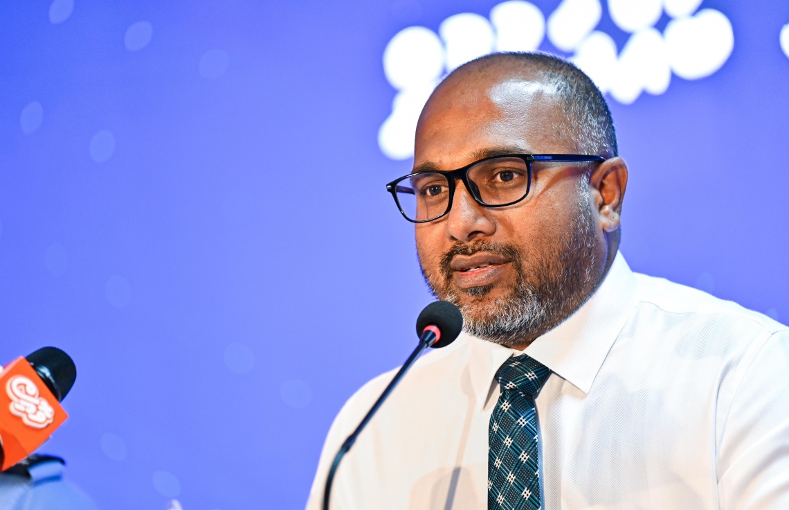 ރޭސް ކާރު ދުއްވި މީހާ ދޫވުމުގައި އިހުމާލެއް އޮތްތޯ ބަލަނީ