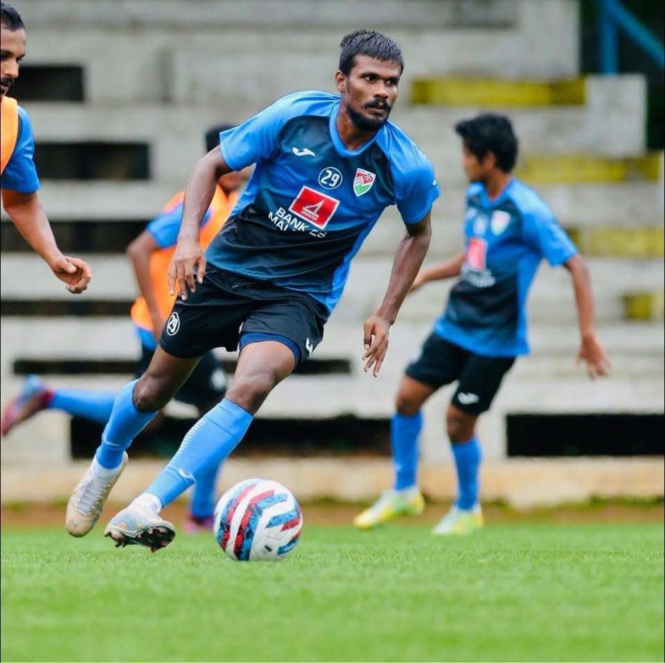 ޤައުމީ ޓީމުގެ ޑިފެންޑަރ ޕީކޭ ނިއުއަށް