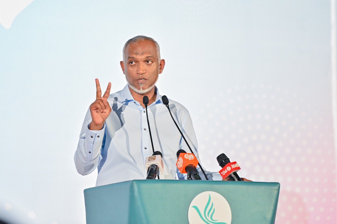 ރާއްޖޭގެ ދުސްތޫރު ހެދިފައި އޮތީ މަޖިލީހާ ނުލައި ސަރުކާރު ހިންގޭ ގޮތަކަށް ނޫން: ރައީސް