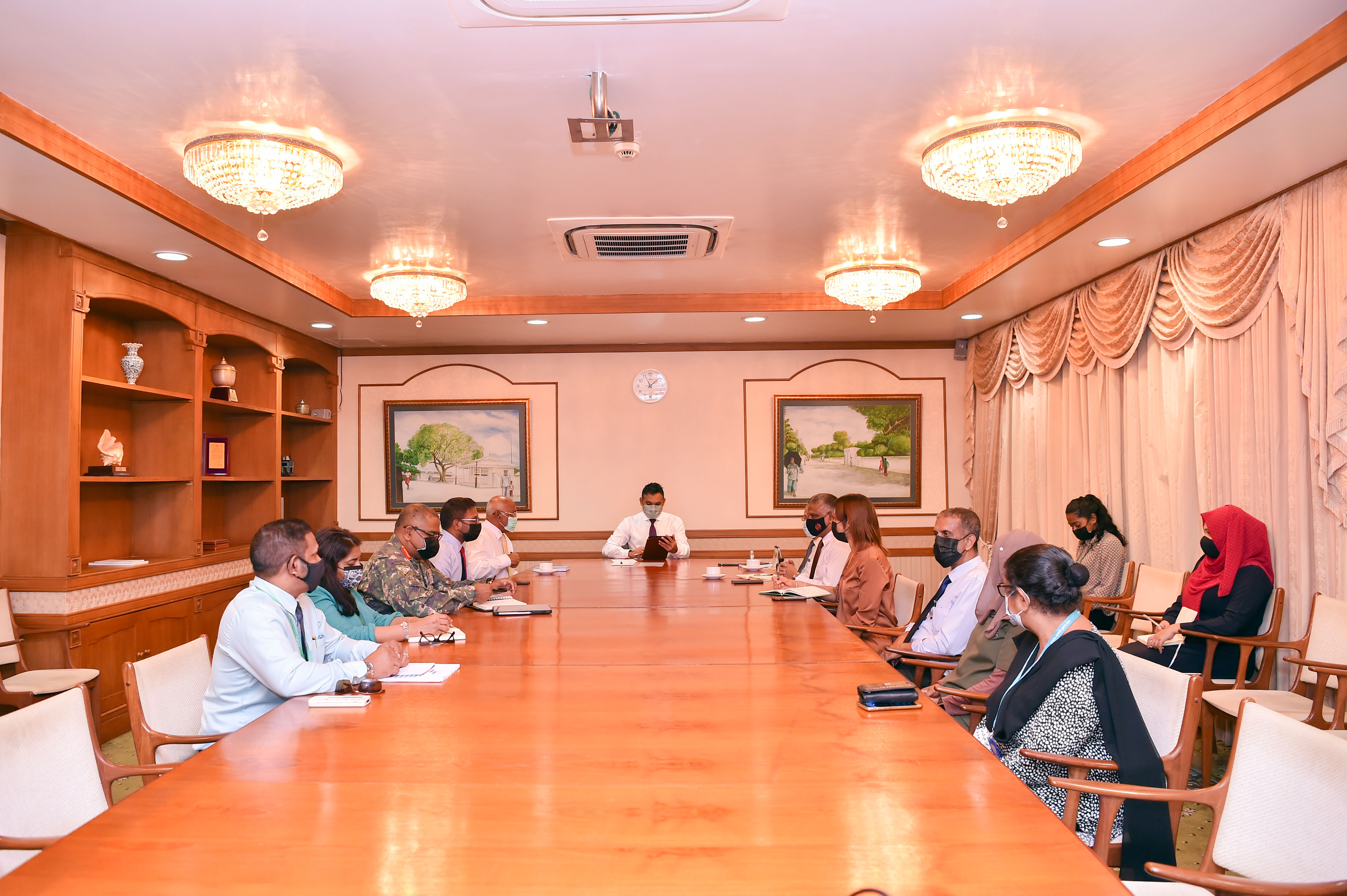 ޞިއްޙީ ޚިދުމަތް ދިނުމުގައި ދިމާވާ ދަތިތައް ޙައްލުކުރުމާއި ގުޅޭގޮތުން މަޝްވަރާކޮށްފި