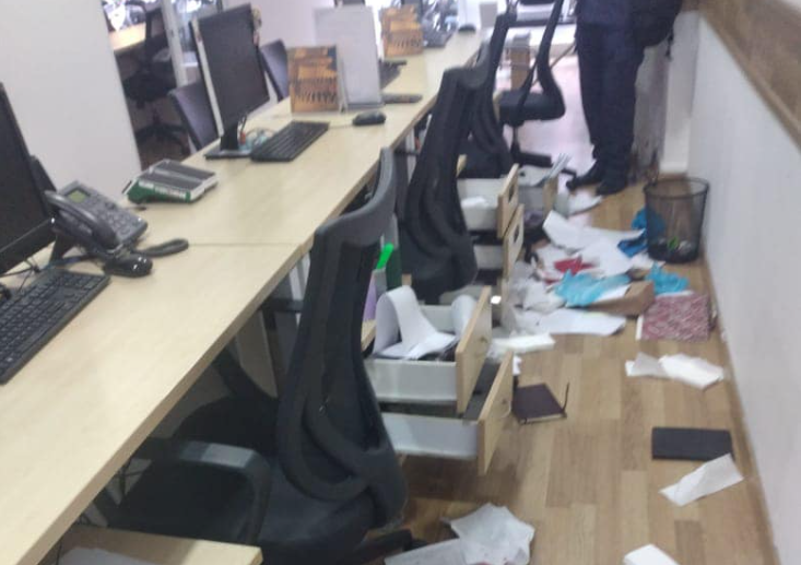 އިނަރ މޯލްޑިވްސްގެ ދެ އޮފީސް ފަޅާލައިފި