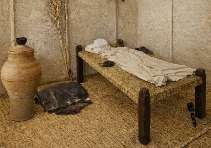 މާތް ނަބިއްޔާގެ ސާދާ ދިރިއުޅުއްވުން