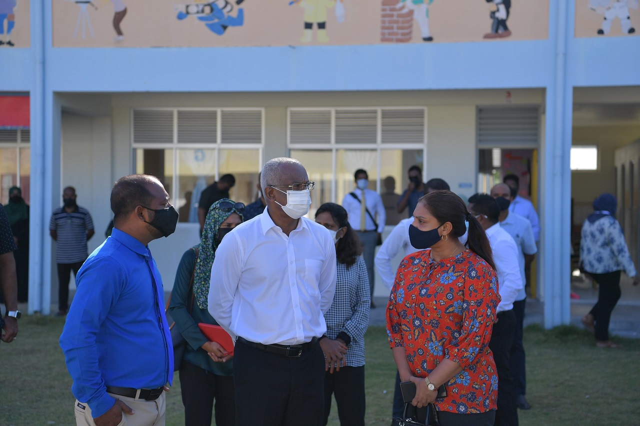 ފޮތްތަކުގައި ހުރި ކުށްތައް ފާހަގަކޮށްދިނުމަށް އެޑިއުކޭޝަން މިިނިސްޓްރީން އެދިއްޖެ