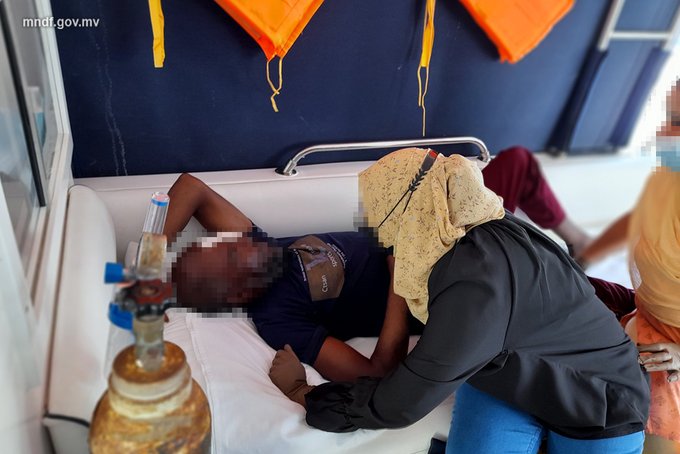 މަހަށް ނުކުމެ އުޅުނު މީހެއްގެ ލޮލަށް ބުޅިއެއް ހެރިގެން ފަރުވާދެނީ