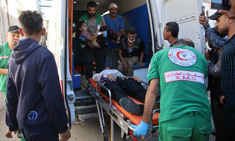 Wounded Palestinians arrive for treatment at Al-Ahli Arab hospital, in Gaza City on October 19, 2024. Photo: AFP