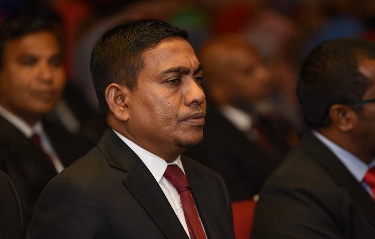 ޝުޖާއު އުޘްމާނު މަޤާމުން ވަކިކުރުގެ މައްސަލަ ކޮމިޓީއަށް