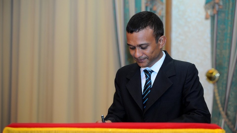 “އިންޑިއާ އައުޓް” ޤަރާރު ބާޠިލު ނުކުރާތީ ހިސްޓޯގެ ނުރުހުން ސަރުކާރަށް