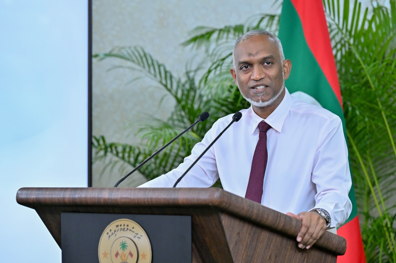 ރައީސްގެ 15 ގަޑިއިރުގެ ނޫސްކޮންފަރަންސަށް ބައިނަލްއަގްވާމީ މީޑިއާތަކުގެ ސަމާލުކަން