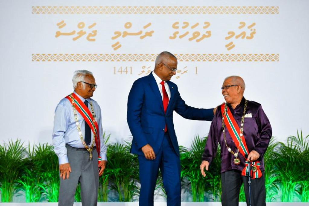 ދައުލަތަށް ޚިދުމަތް ކުރުމުގެ އިނާމަށް ނަން ހުށަހެޅުމުގެ ފުރުސަތު އާދީއްތަ ދުވަހަށް ހަމަވާނެ