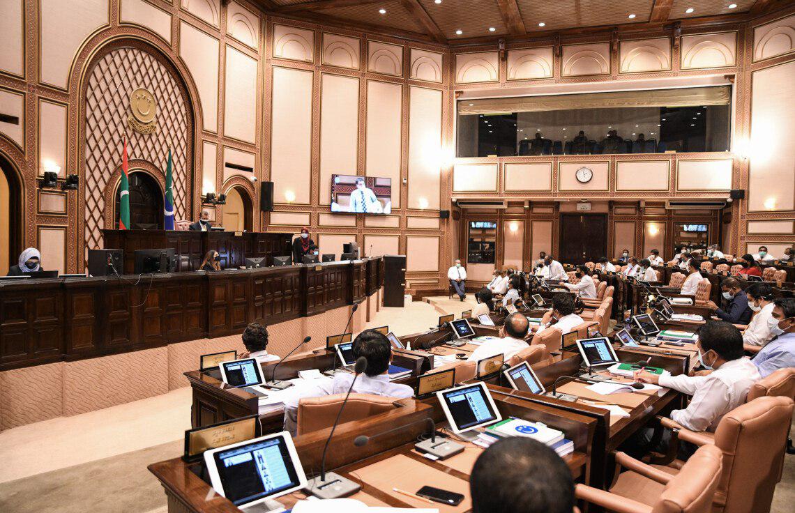 ސިއްހީ ނުރައްކަލުގެ ގަރާރަށް މަޖިލީހުގެ ރުހުން ހޯދަން ޖެހޭގޮތަށް އިސްލާހު ހުށައަޅައިފި