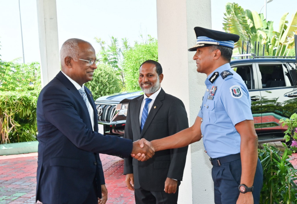 ކުރީ ސަރުކާރުން ނުރައްކާތެރި މީހުން ހިމެނޭގޮތަށް 434 ކުށްވެރިން ދޫކޮށްލި!